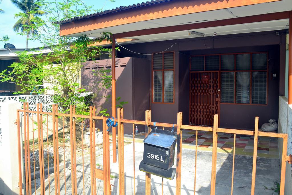 Homestay Kota Bharu, Telipot Luaran gambar